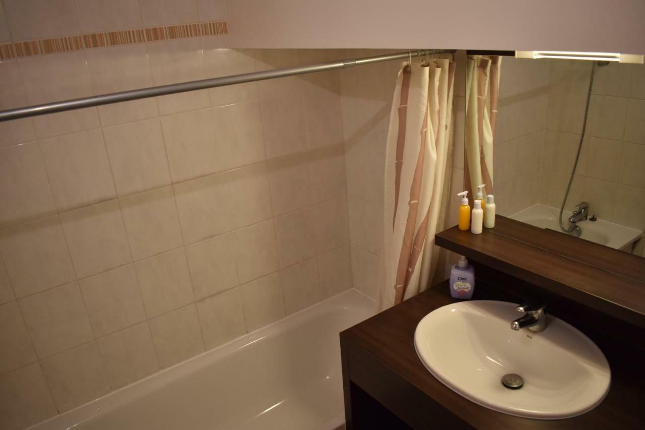 Duplex à 1 kilomètre de Disneyland Paris Montévrain Esterno foto